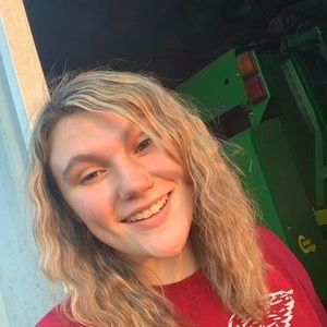 Meet your Posher, Leanne